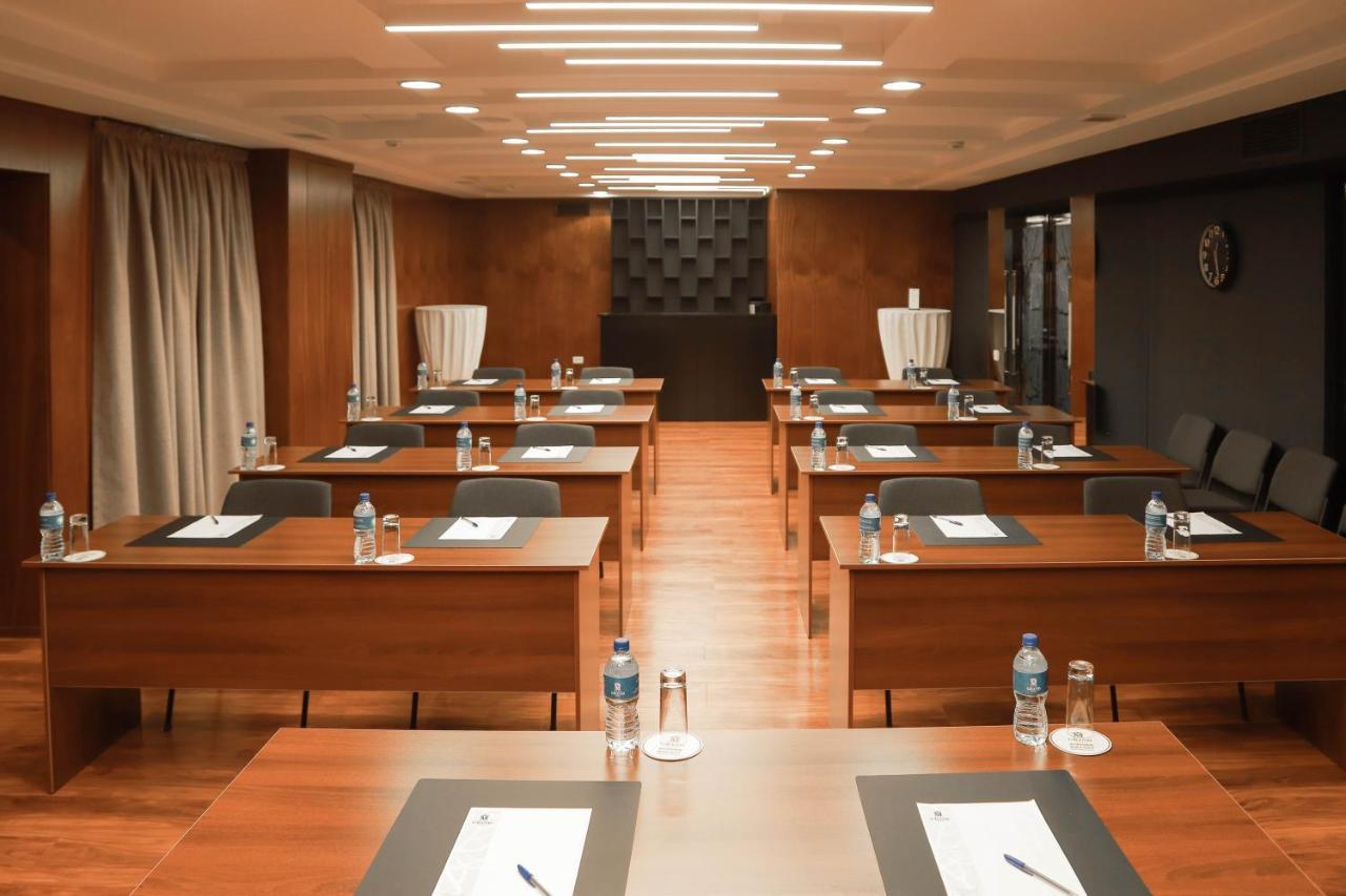 Grand M Hotel Navoi Ngoại thất bức ảnh