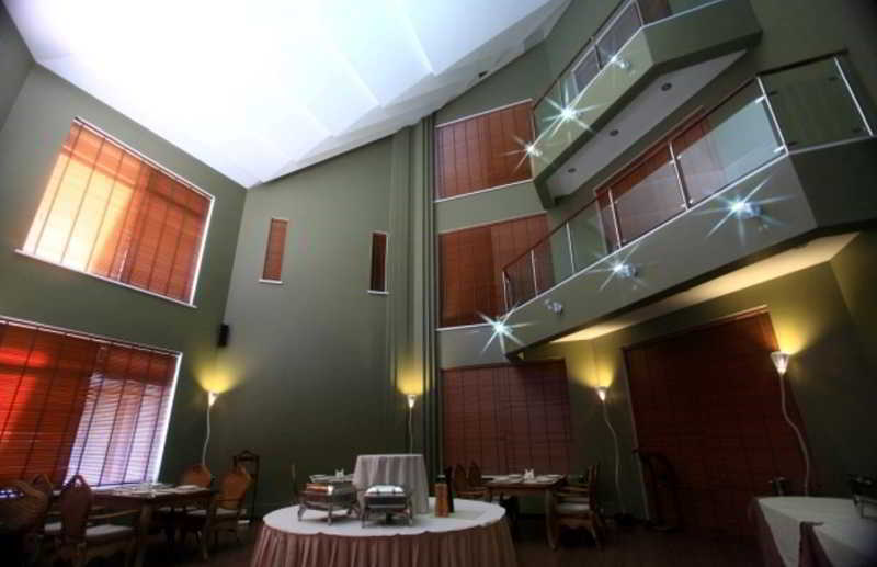 Grand M Hotel Navoi Ngoại thất bức ảnh