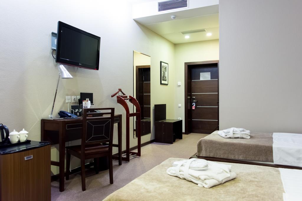 Grand M Hotel Navoi Ngoại thất bức ảnh