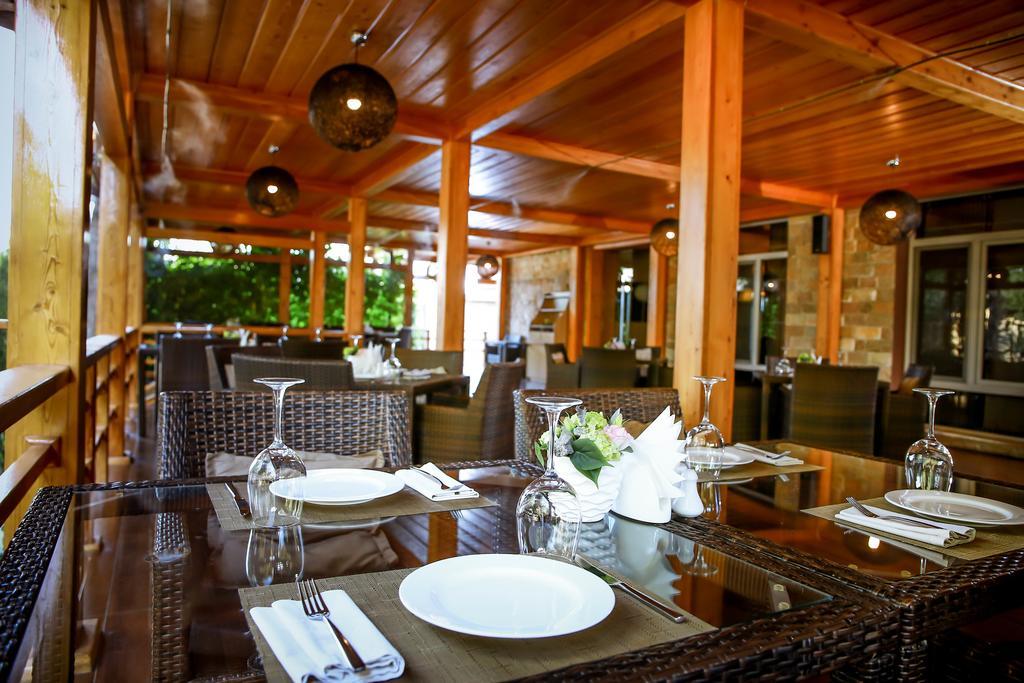Grand M Hotel Navoi Ngoại thất bức ảnh