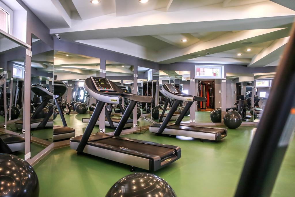Grand M Hotel Navoi Ngoại thất bức ảnh