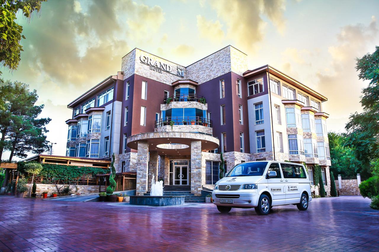 Grand M Hotel Navoi Ngoại thất bức ảnh