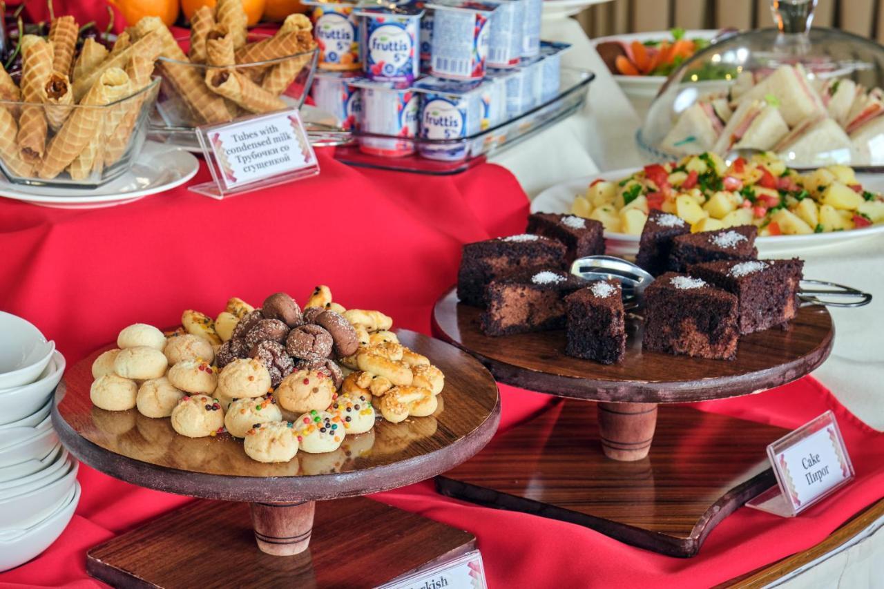 Grand M Hotel Navoi Ngoại thất bức ảnh